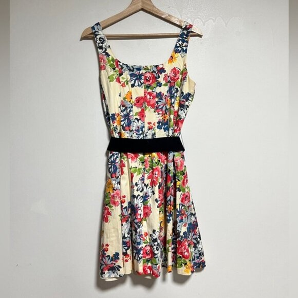 Tristan Made in Canada Floral Sleeveless Dress with Belt - Size 4 - Picture 9 of 10